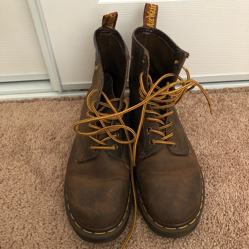 Vintage England Dr. Marten Brown Boots - Picture 1 of 5